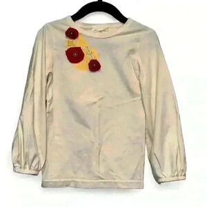 🌹 Magpie & Mabel - Cream top w Rose embellishments- Girls size 5 🌹